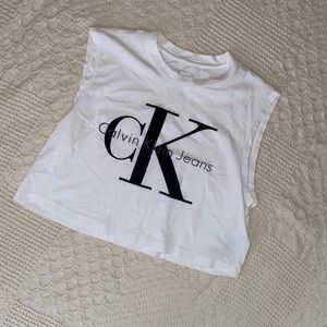 Calvin Klein Crop Top